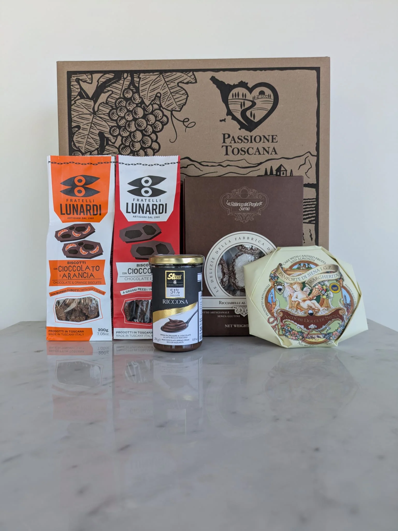 Delights of Tuscan Pastries