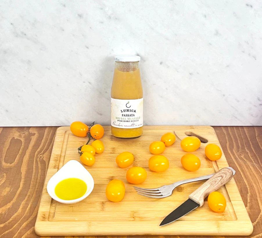 Organic yellow tomato sauce from Mugello